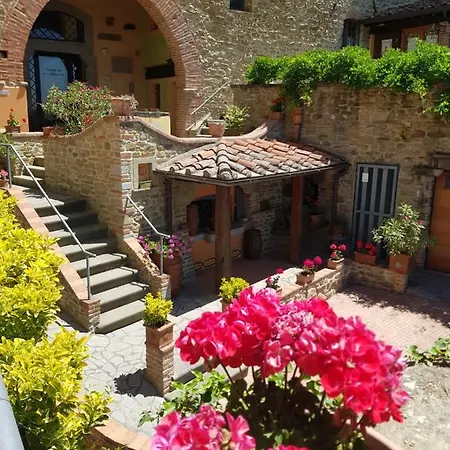 Apartahotel Le Santucce Castiglion Fiorentino