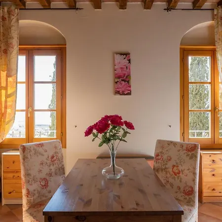 Le Santucce Aparthotel *